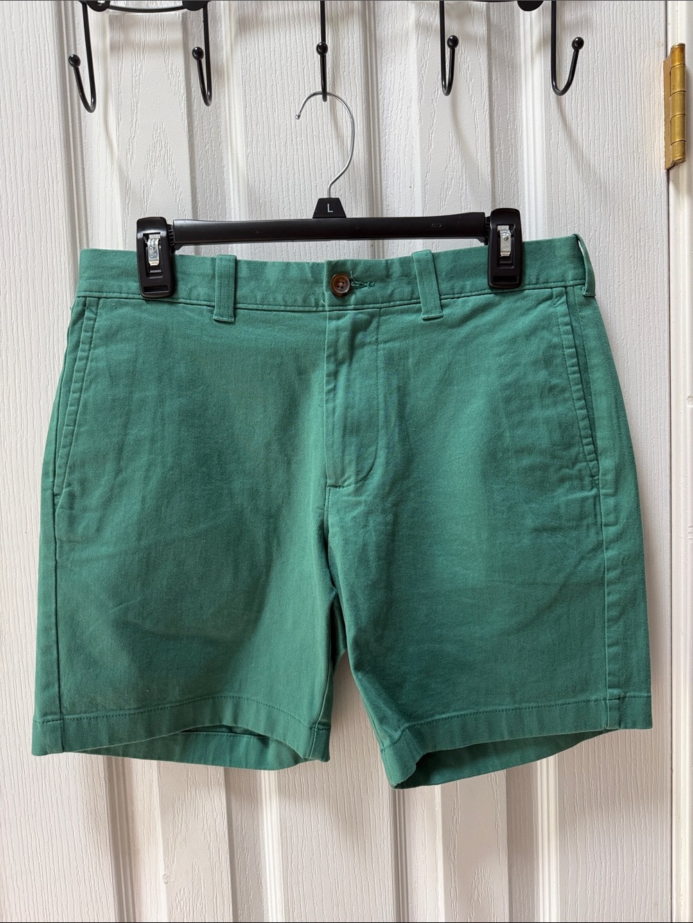 Men’s J. Crew Green Flat-Front Cotton Shorts 7” inseam